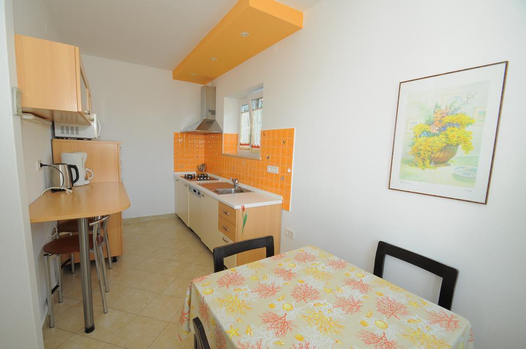 Apartment Kisic 3 Icici Exterior photo
